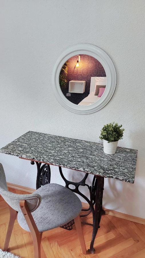 סקופיה Inner City Two Bedroom Apartment מראה חיצוני תמונה